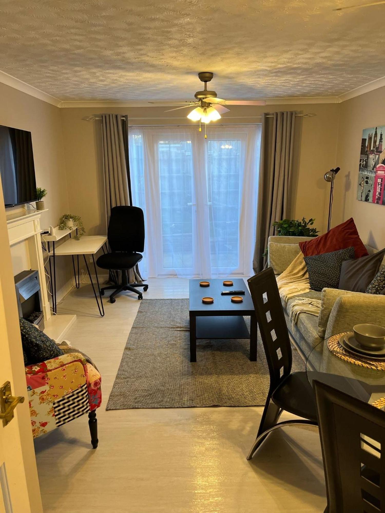 Cosy Corner - 2 Beds, Free Parking, Next To Southampton General Hospital Villa Buitenkant foto
