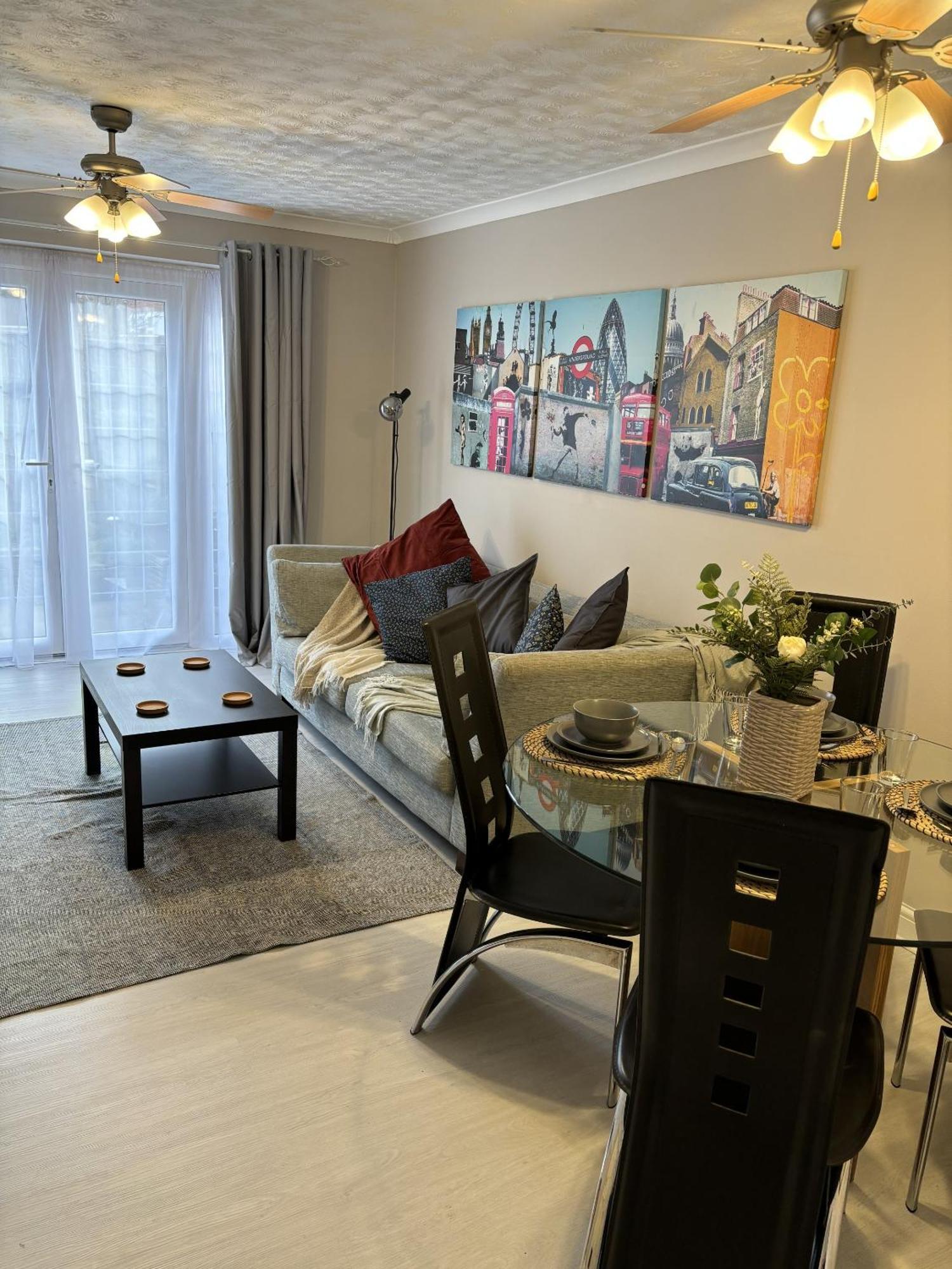 Cosy Corner - 2 Beds, Free Parking, Next To Southampton General Hospital Villa Buitenkant foto