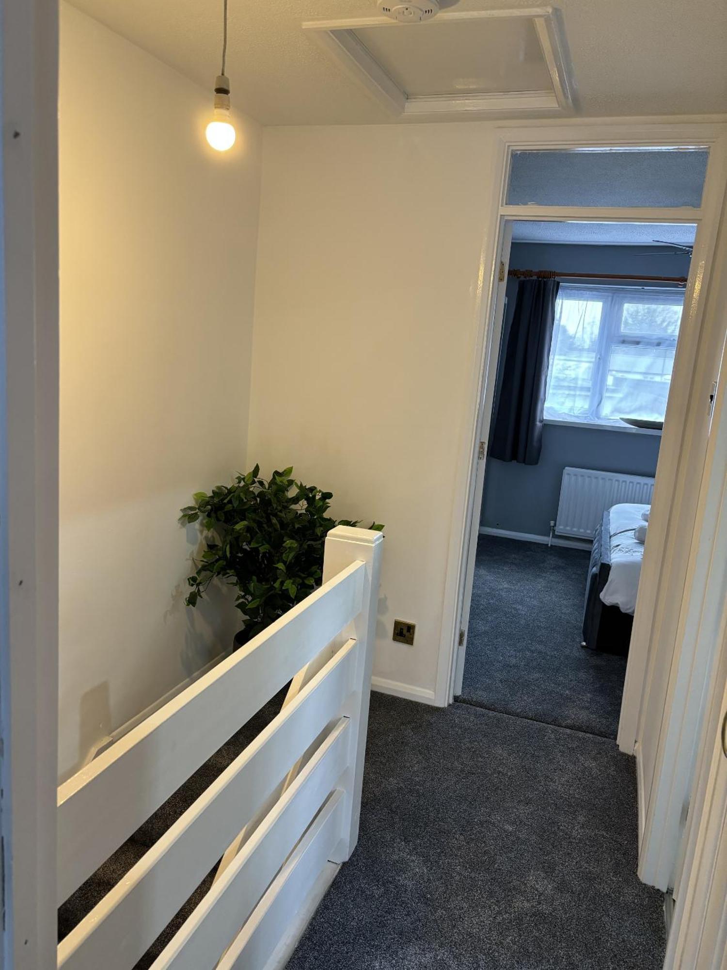 Cosy Corner - 2 Beds, Free Parking, Next To Southampton General Hospital Villa Buitenkant foto