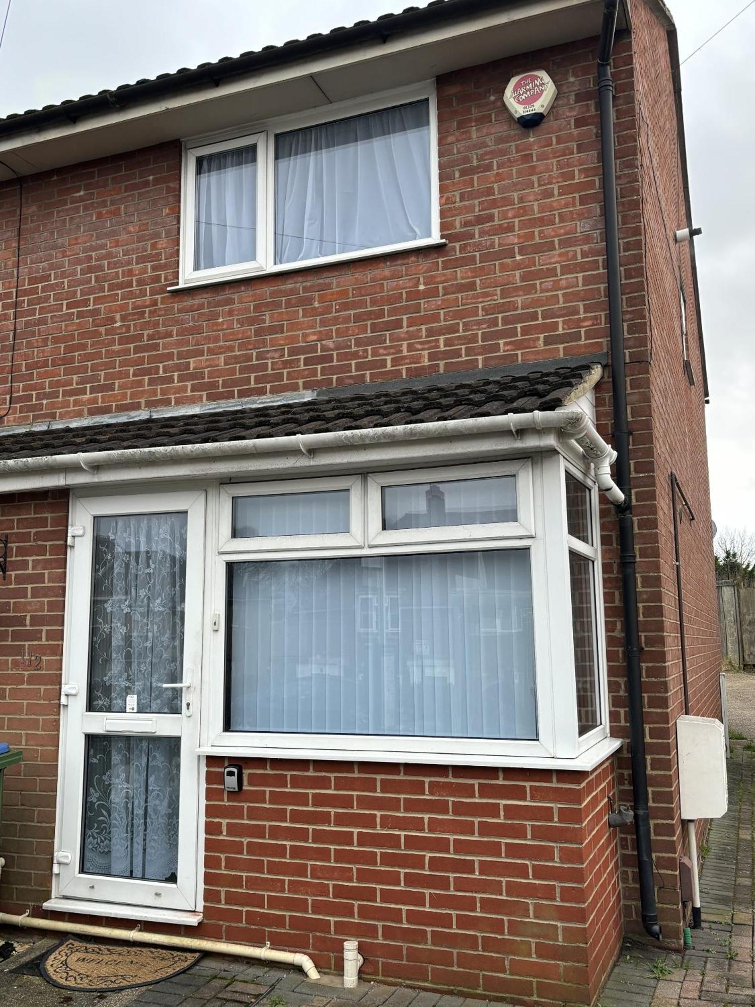 Cosy Corner - 2 Beds, Free Parking, Next To Southampton General Hospital Villa Kamer foto